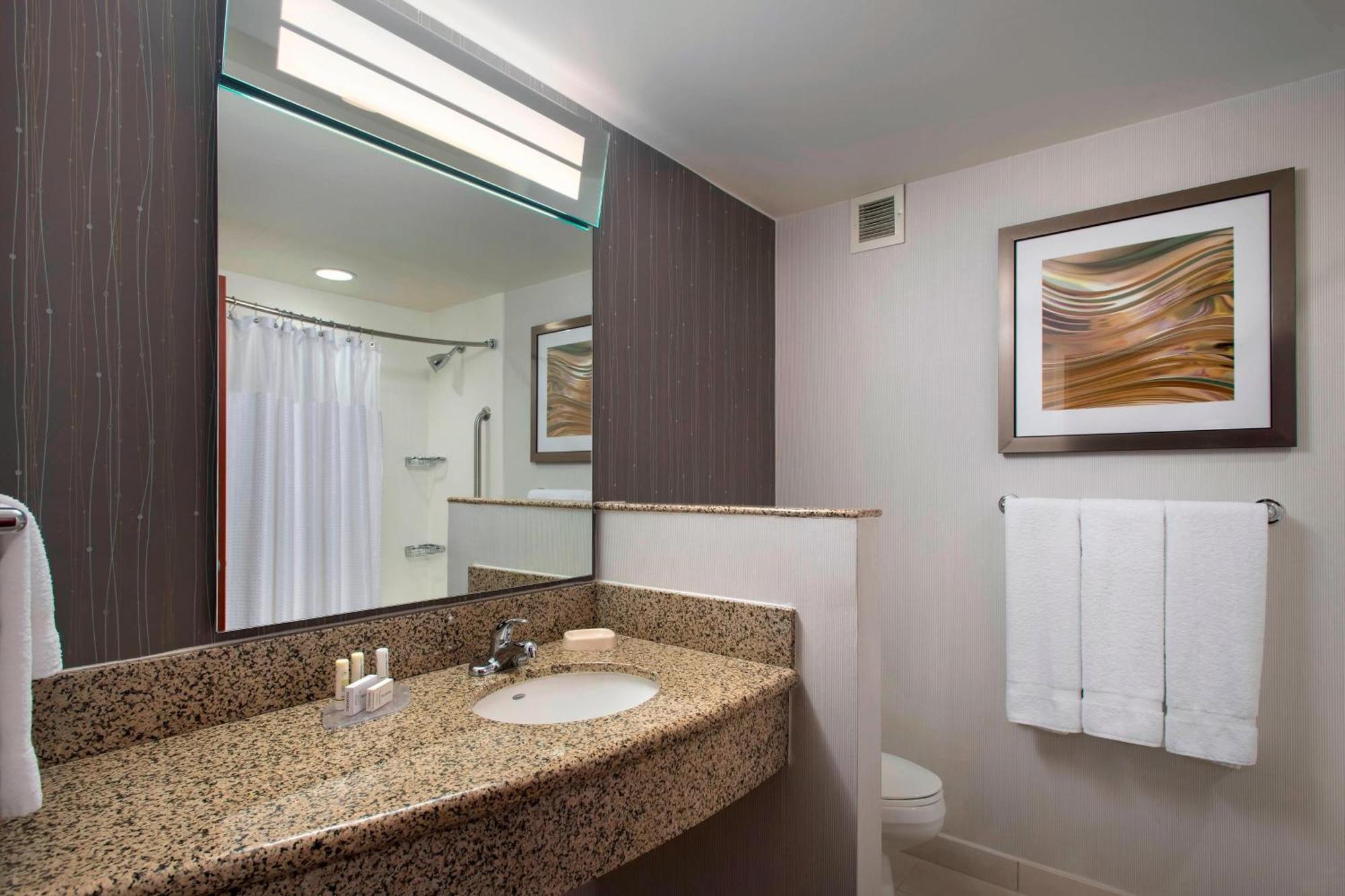 Courtyard Republic Airport Long Island/Farmingdale Hotel Luaran gambar