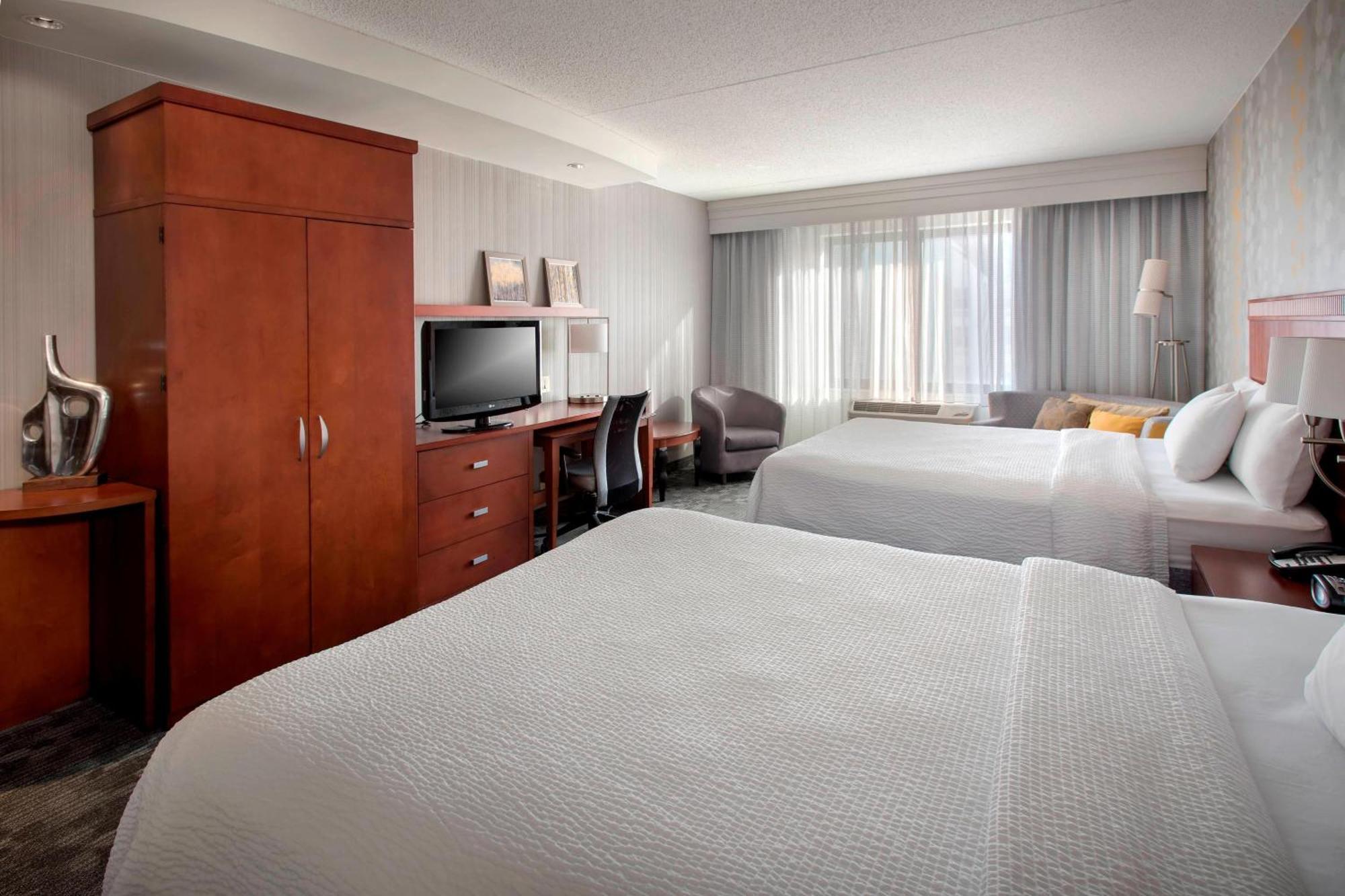 Courtyard Republic Airport Long Island/Farmingdale Hotel Luaran gambar